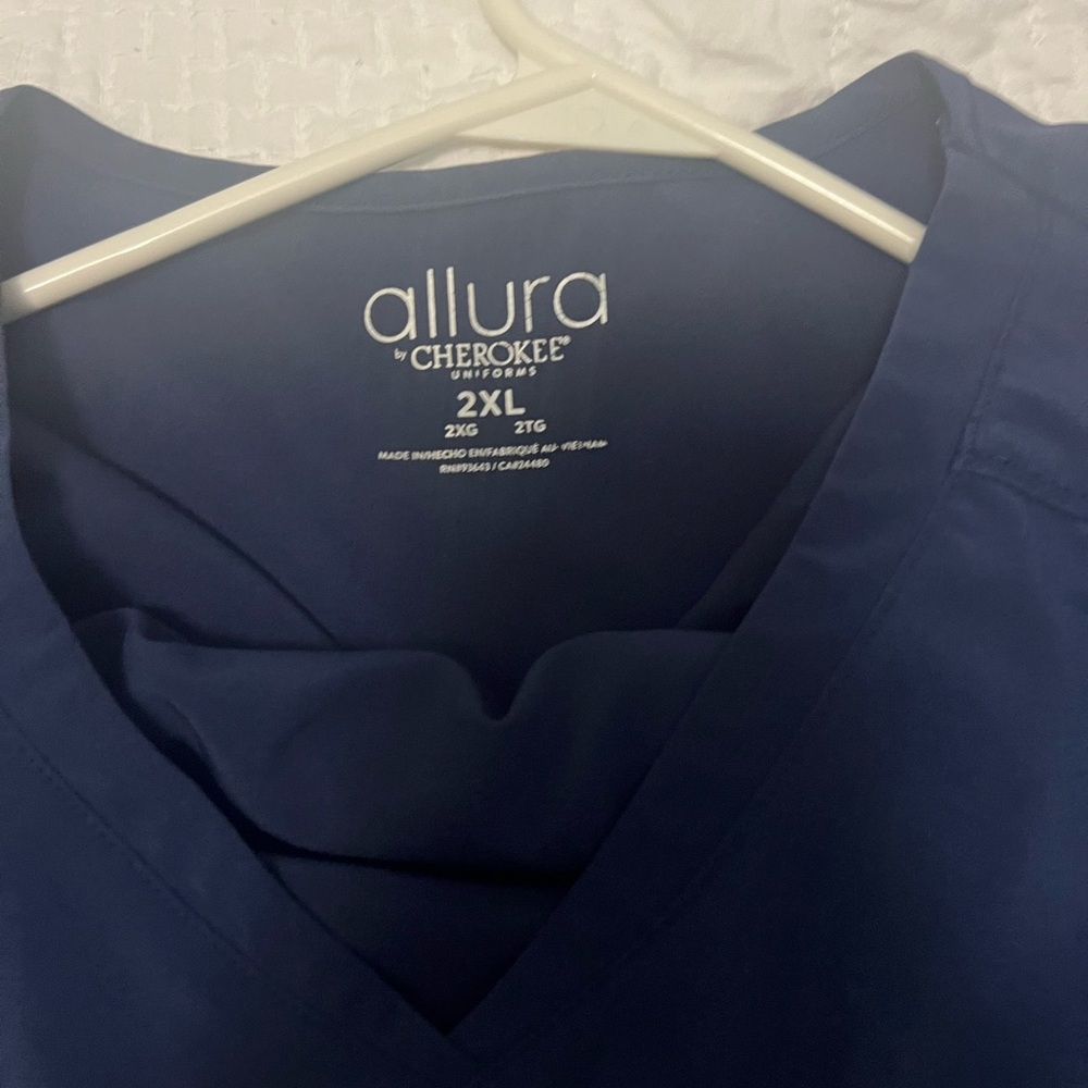 Cherokee Allura Women's Scrub Top - Navy Blue